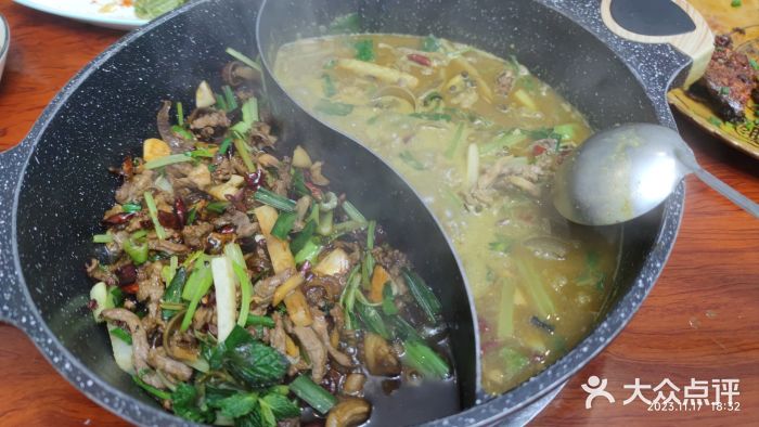 榕江牛瘪牛肉火锅图片