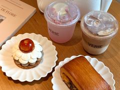 -VERIE BAKEHOUSE