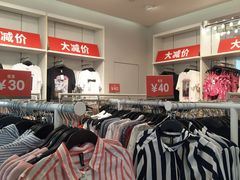 -H&M(天一广场店)