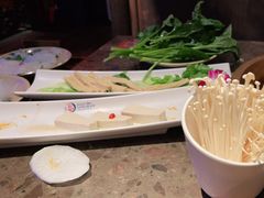-小龙坎火锅(湖滨银泰in77店)