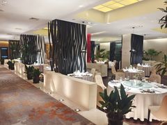 -君来湖滨饭店·玫瑰园