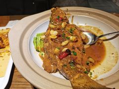 -黄泥岗·地道湖北菜(奥特莱斯店)