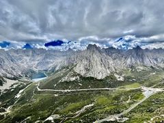 -莲宝叶则景区