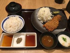-牛カツ京都勝牛(河原町蛸薬師店)