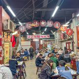 在武汉最复古怀旧的餐厅我竟然吃到了小龙虾饺子 
