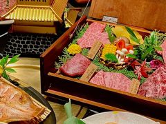 -山川小町·极番烧肉(新地假日广场店)