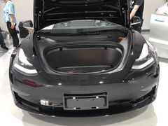 -TESLA 特斯拉(上海太古汇体验店)