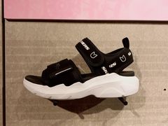 -斯凯奇(西安曲江大悦城店)