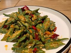 咸蛋黄炒秋葵-太泰(万象城店)