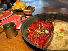 -萍姐火锅·公路夜市(武汉首店)