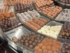 -Laderach 莱德拉(上海环贸iapm店)