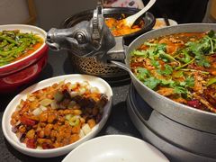 -万重锦·人文川菜馆(骡马市店)