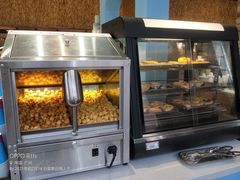 面包甜点陈列柜-威珀斯酒店·珀萃美食餐厅