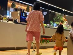 -涨巢·潮玩水疗局