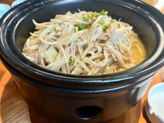 -洋沙湖湖色生鲜主题餐厅