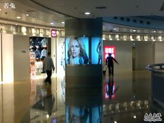 -优衣库(上海正大广场店)