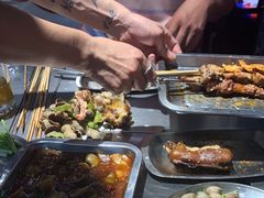 -马路牙子烧烤音乐酒馆(望京店)