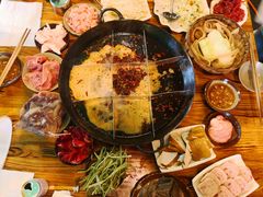 -岗上渣渣老火锅(两路口店)