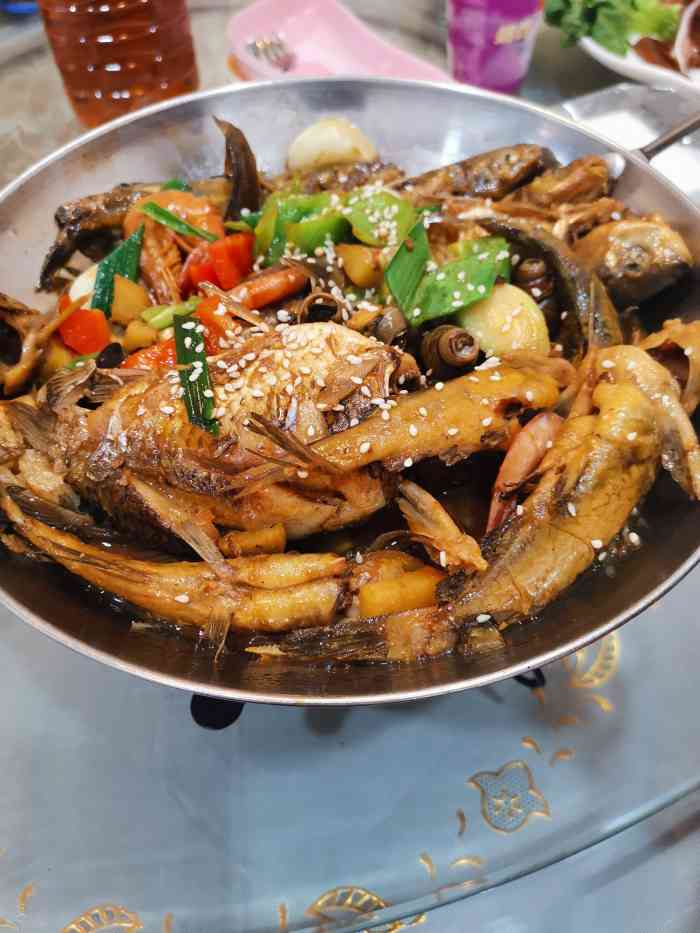 鱼木奇缘·安吉特色农家菜-"头一次来,老板人很好,还给我们看哪里有车