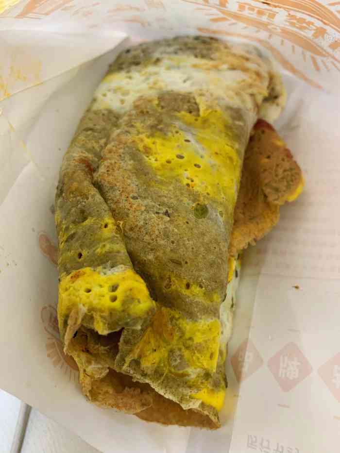 南楼煎饼(南市店)-"煎饼果子,传说中的煎饼果子,果然足够的大.