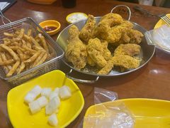 -BHC炸鸡(明洞总店)