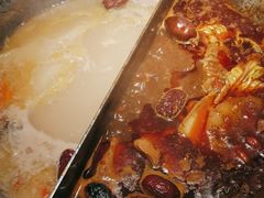 -湊湊火锅·茶憩(打浦桥日月光店)