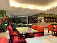 -亮马河饭店翠雅咖啡厅