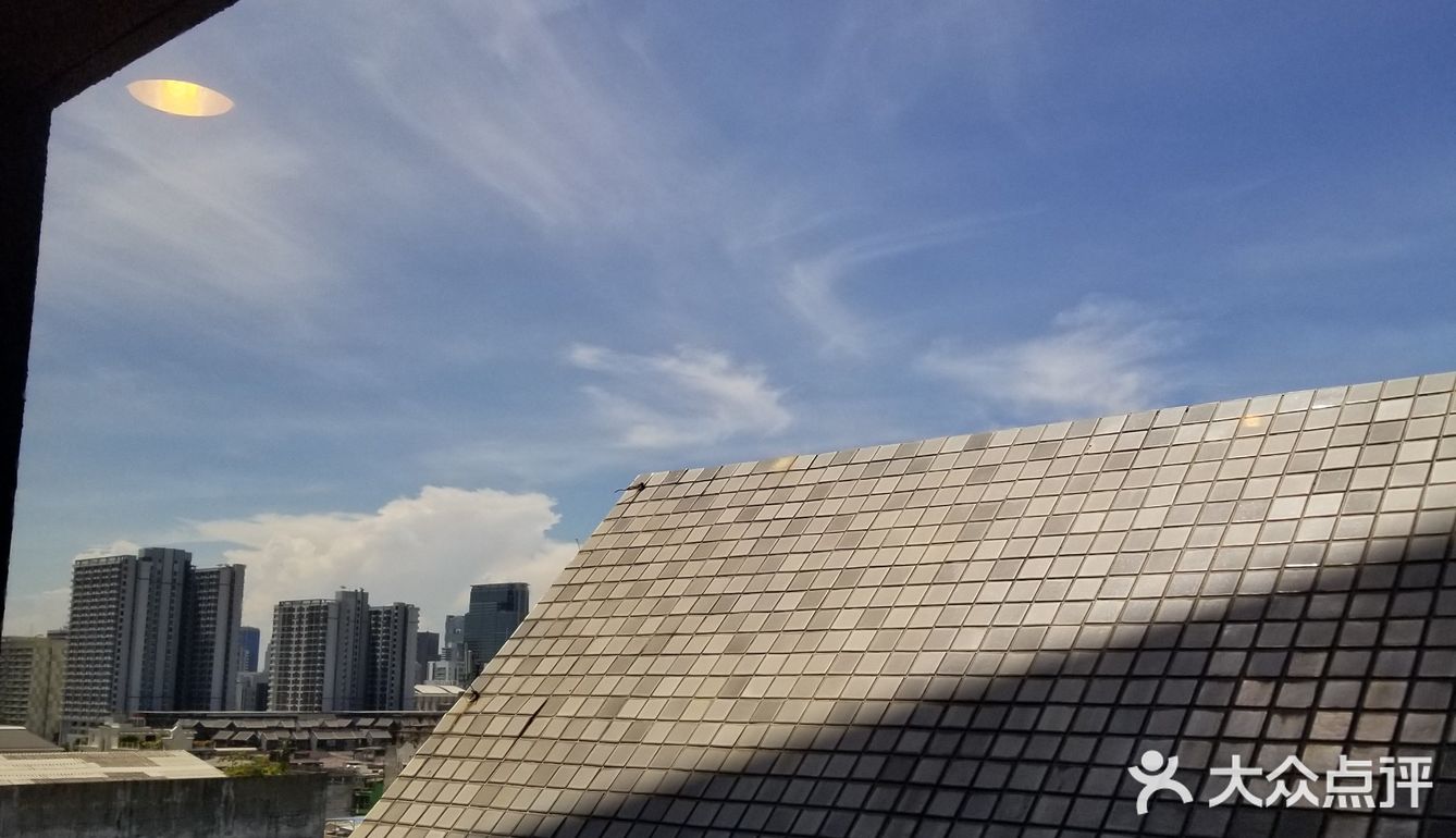 短期居住这样的酒店再合适不过啦，位置方便