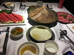 -泓炙颐凤鲜海鲜火锅料理(桐乡店)