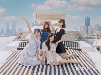 青岛沉浸式浪漫婚礼游艇草坪你想要的全都有