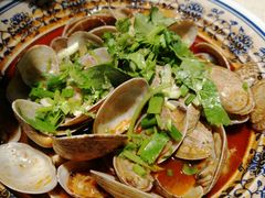 -爆炸头阿姨小四川正宗川味小吃(无任何分店)