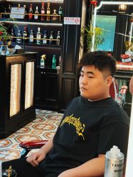 -豪帅男士理容馆