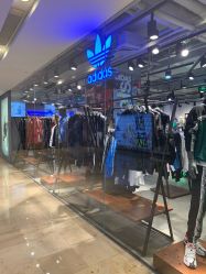 -adidas(德基广场店)