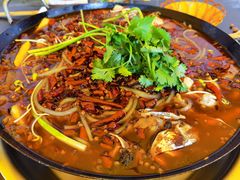 -鸿顺老铁锅美蛙鱼府(解放碑店)