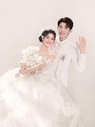 -雅云婚纱摄影工作室旗舰店