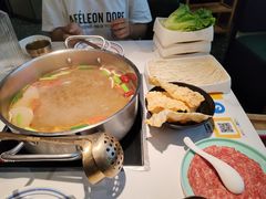 -许府牛火锅(湖滨银泰in77E区店)