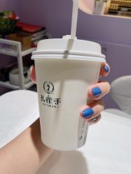 -孔雀手美甲美睫护理