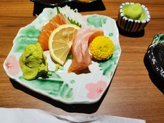 三文鱼腩-隐月· 㐂和食屋(芝罘万达公馆店)