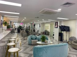 -米娜护肤造型
