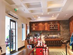 大堂-星巴克臻选(广州沙面店)