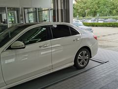-上海汇之星奔驰4S店(浦东新店)