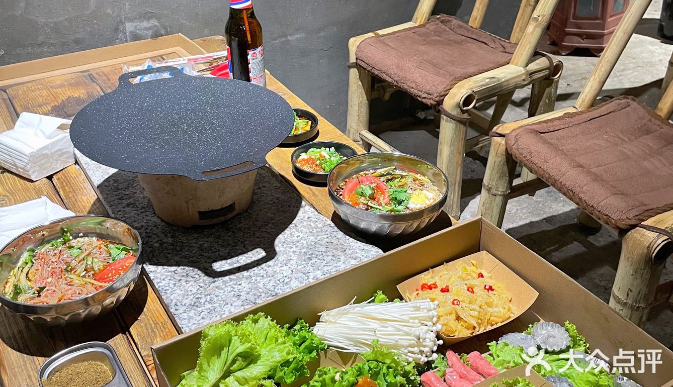 🏕️荒野风情下的烤肉乐园