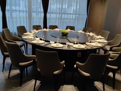 -艳阳天民俗村(公园路店)