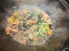 -锅老头海鲜铁锅炖