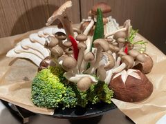 -煲宫猪肚鸡(晶品店)