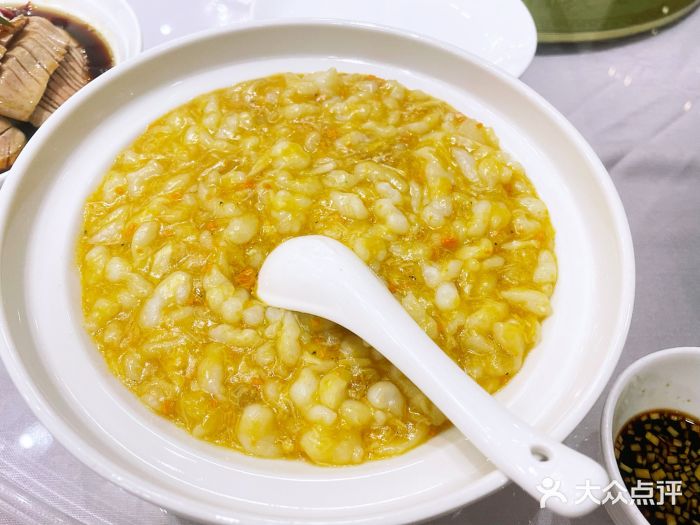 金时代顺风大酒店(静安大融城店)蟹粉鱼米图片