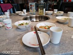 -忘情水鱼头·鲜鱼火锅(滨江中路店)