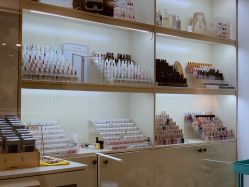 点击看大图 店内环境-月野兔日式美睫美甲