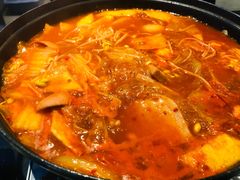 部队火锅-HONGA HONGA雄家(曹路店)