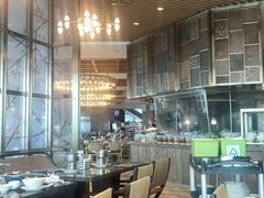 -三迪希尔顿酒店欢厨自助餐厅·高空闽江全景